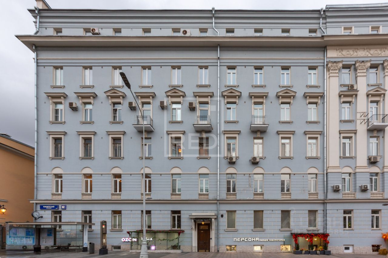 Продажа 2-комн квартиры на вторичном рынке Никитский бульвар, 12