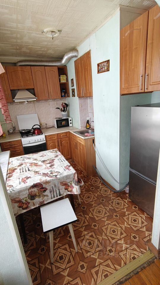 Аренда 3-комн квартиры на вторичном рынке Кингисепп, Октябрьская улица, 8