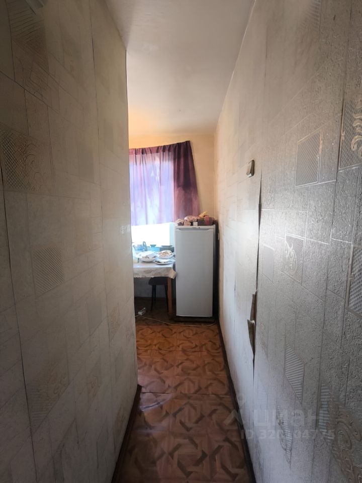 Продажа 2-комн квартиры на вторичном рынке пос. Нарынка, улица Королева, 6