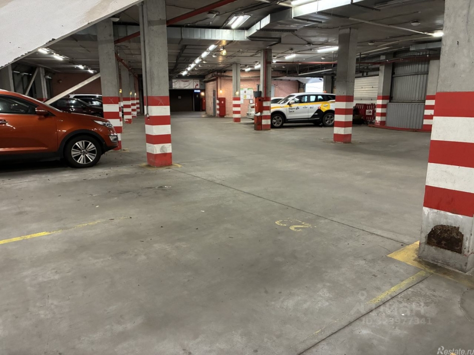 Продажа гаража Коломяжский проспект,  д. 15 к8