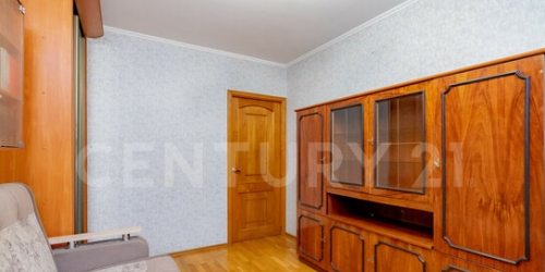 3-комн квартира улица Солдата Корзуна,  д. 26