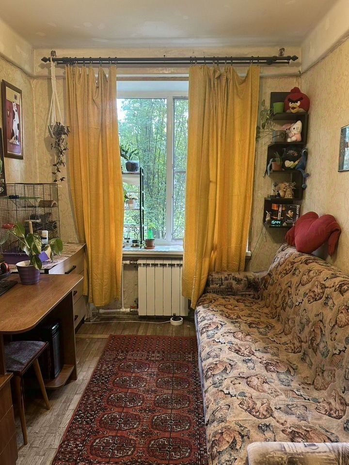 Продажа 2-комн квартиры на вторичном рынке улица Добровольцев, 48