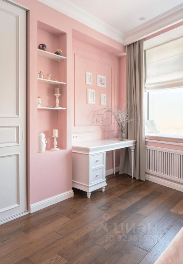 Продажа 3-комн квартиры на вторичном рынке Мантулинская улица, 9к3