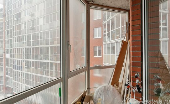 Продажа 1-комн квартиры на вторичном рынке ул Антонова-Овсеенко,  д. 5,  к. 1