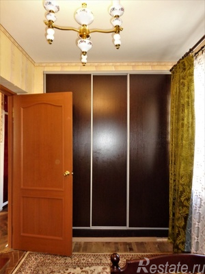 Продажа 5-комн квартиры на вторичном рынке Трамвайный пр-кт,  д. 5