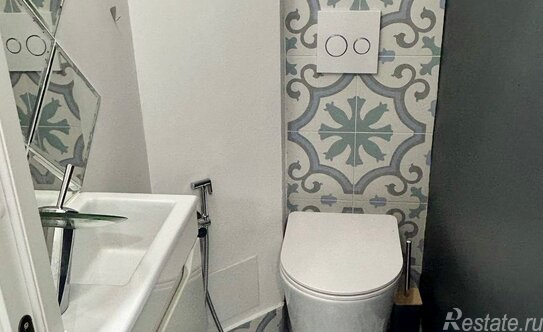 Продажа 2-комн квартиры на вторичном рынке Маршала Блюхера пр-кт,  д. 44,  к. 1