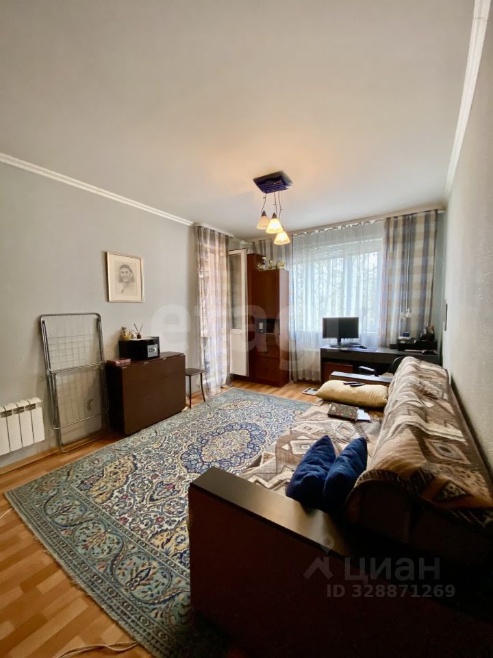Продажа 2-комн квартиры на вторичном рынке Имени А.М. Маркова мкр,  д. 4