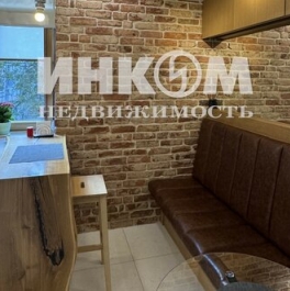 Продажа 3-комн квартиры на вторичном рынке улица Маршала Бирюзова,  д. 28