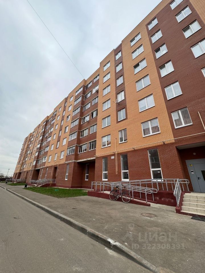 Продажа 3-комн квартиры на вторичном рынке д. Гальчино, бульвар 60-летия СССР, 19к2