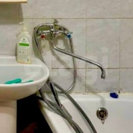 Продажа 3-комн квартиры на вторичном рынке Лопухинка, Первомайская улица