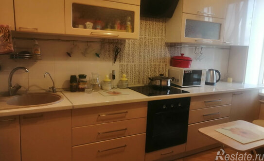 Продажа 1-комн квартиры на вторичном рынке Киришский район, Восточная улица,  д. 8