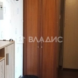Продажа 1-комн квартиры на вторичном рынке Альпийский переулок,  д. 32