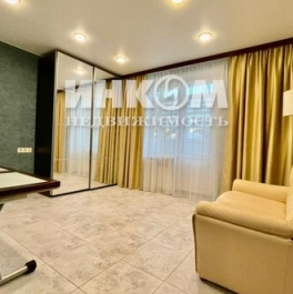 Аренда 2-комн квартиры на вторичном рынке Калошин переулок,  д. 6 с1