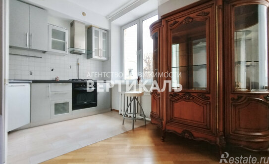 Продажа 3-комн квартиры на вторичном рынке улица Маршала Василевского,  д. 9 к3