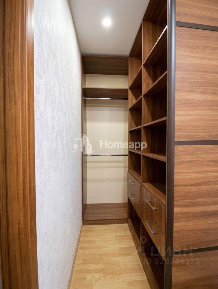 Продажа 3-комн квартиры на вторичном рынке Нижегородская улица, 17