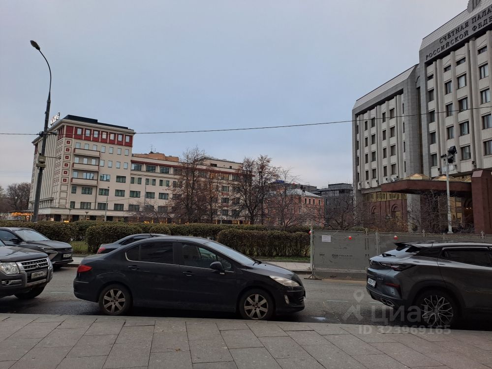 Аренда 3-комн квартиры на вторичном рынке Смоленский бульвар, 1/2