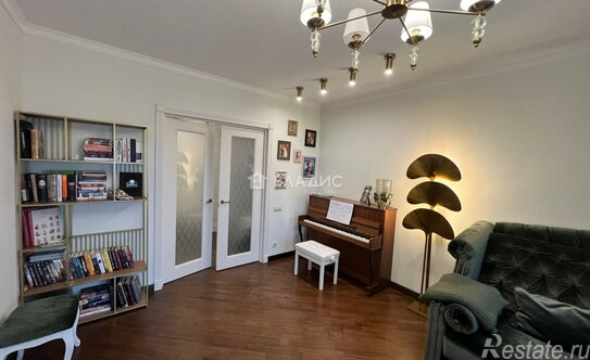 Продажа 3-комн квартиры на вторичном рынке Ленинский пр-кт,  д. 95Б