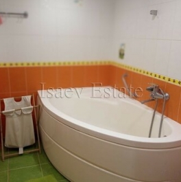 Продажа 3-комн квартиры на вторичном рынке Пенягинская улица,  д. 2 к1