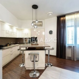 Продажа 3-комн квартиры на вторичном рынке улица Ивана Бабушкина,  д. 10