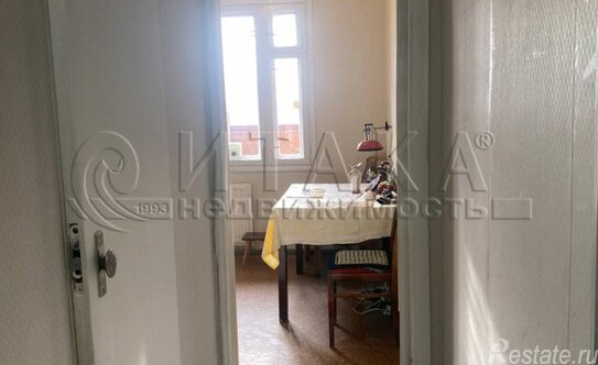 Продажа 1-комн квартиры на вторичном рынке Маршала Захарова ул,  д. 60