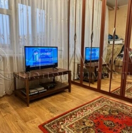 Продажа 1-комн квартиры на вторичном рынке улица Лёни Голикова,  д. 2