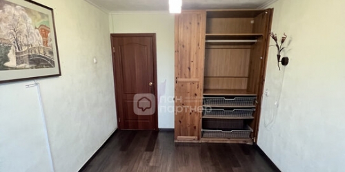 3-комн квартира улица Композиторов,  д. 12