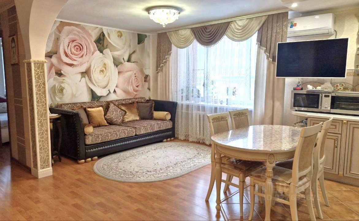 Продажа 2-комн квартиры на вторичном рынке Климовск мкр, улица Советская,  д. 10