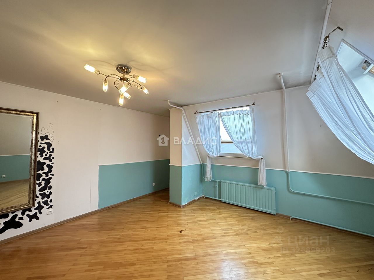 Продажа 2-комн квартиры на вторичном рынке улица Савушкина, 133к1