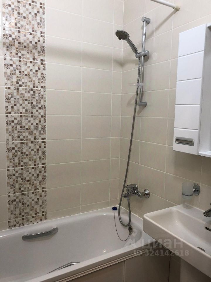 Аренда 1-комн квартиры на вторичном рынке Опалиха мкр, улица Пришвина,  д. 5