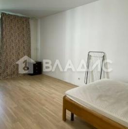 Продажа 1-комн квартиры на вторичном рынке Саларьевская ул,  д. 10 к2