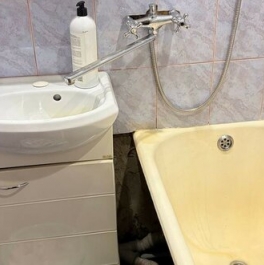 Продажа 7-комн квартиры на вторичном рынке Казачий Б. пер,  д. 4