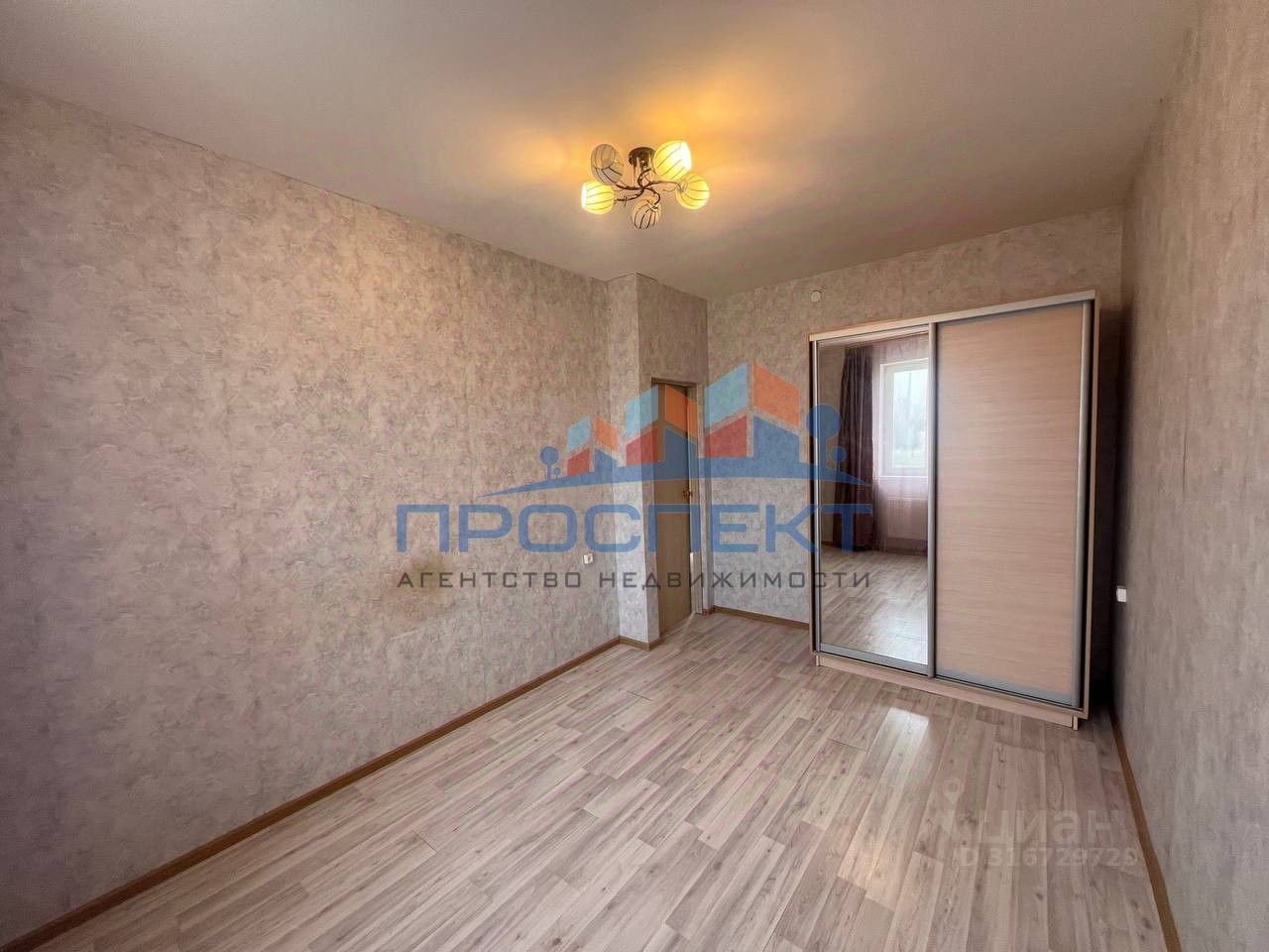 Продажа 2-комн квартиры на вторичном рынке д. Алфимово, улица Новоселов, 4