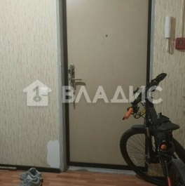 Продажа 3-комн квартиры на вторичном рынке улица Сосенский Стан,  д. 11