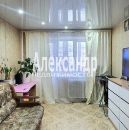 Продажа 2-комн квартиры на вторичном рынке Кириши, пр-кт Ленина,  д. 5б