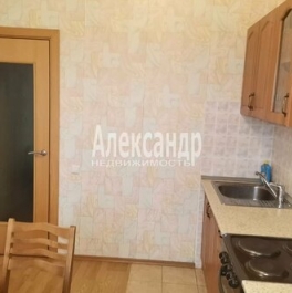 Аренда 1-комн квартиры на вторичном рынке Карташихина улица,  д. 19