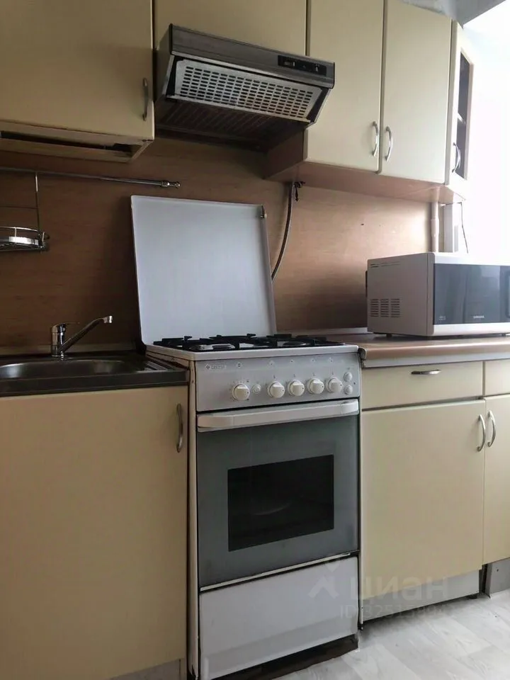 Продажа 2-комн квартиры на вторичном рынке улица Малышева, 3