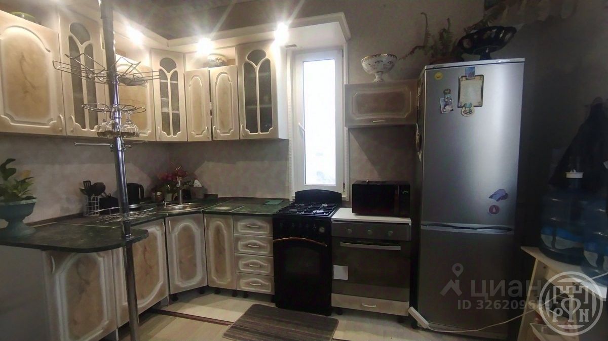 Продажа дома пос. Аннино, улица Школьная, 15