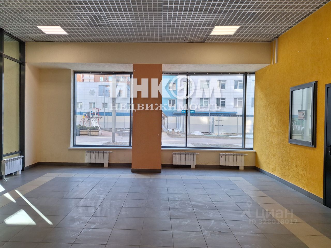 Продажа 3-комн квартиры на вторичном рынке площадь Белы Куна, 1