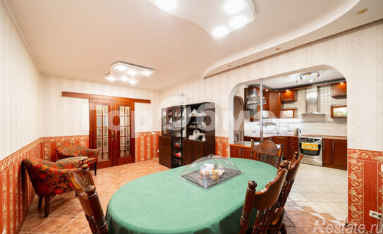 Продажа 4-комн квартиры на вторичном рынке Юбилейный, Пионерская улица,  д. 10