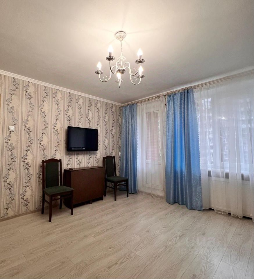 Продажа 2-комн квартиры на вторичном рынке Тихорецкий проспект, 27К2