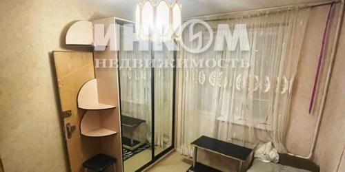 3-комн квартира ул Лескова,  д. 22