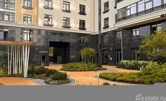 Продажа 2-комн квартиры на вторичном рынке наб Реки Карповки,  д. 39,  к. 2