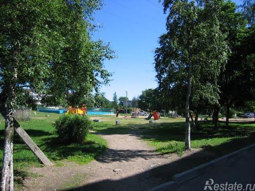 Продажа 4-комн квартиры на вторичном рынке пос.Запорожское ул.Советская,  д. 8