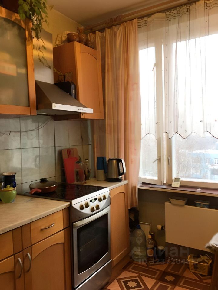 Продажа 3-комн квартиры на вторичном рынке улица Рокотова, 8К5