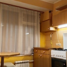 Продажа 2-комн квартиры на вторичном рынке Кленовый бульвар,  д. 7