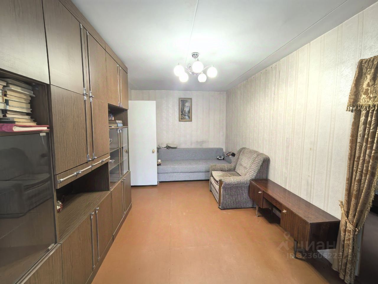 Продажа 2-комн квартиры на вторичном рынке Реутов, Комсомольская улица, 4