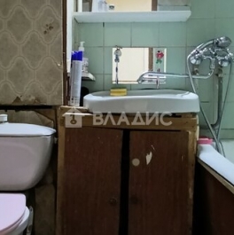 Продажа 1-комн квартиры на вторичном рынке улица Хачатуряна,  д. 7