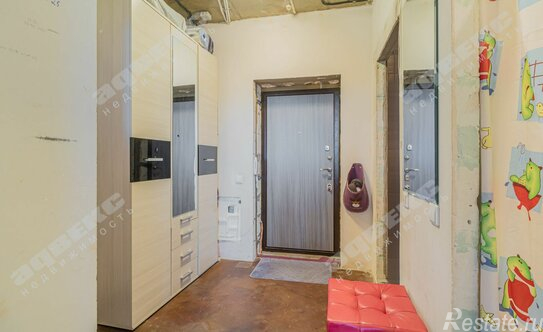 Продажа 1-комн квартиры на вторичном рынке Космонавтов пр-кт,  д. 65 к2