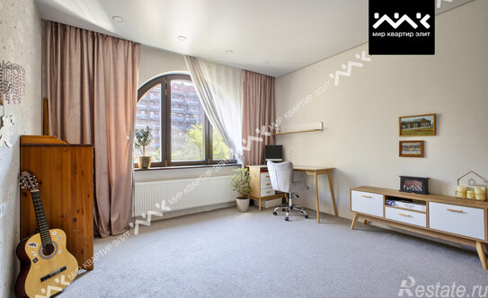 Продажа 2-комн квартиры на вторичном рынке ул Кременчугская,  д. 11,  к. 1