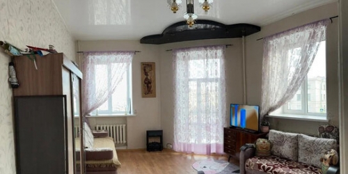 3-комн квартира Среднеохтинский пр-кт,  д. 28/17